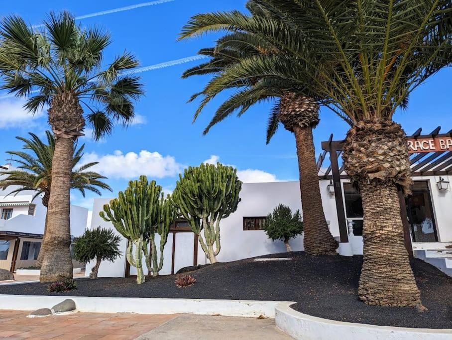 Charming Flat In Los Molinos With Terrace & Pools, Near Playa Bastian Costa Teguise Εξωτερικό φωτογραφία